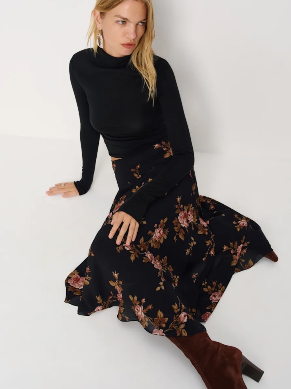 Reformation, Sophie Skirt, Size 6 - Picture 3 of 5
